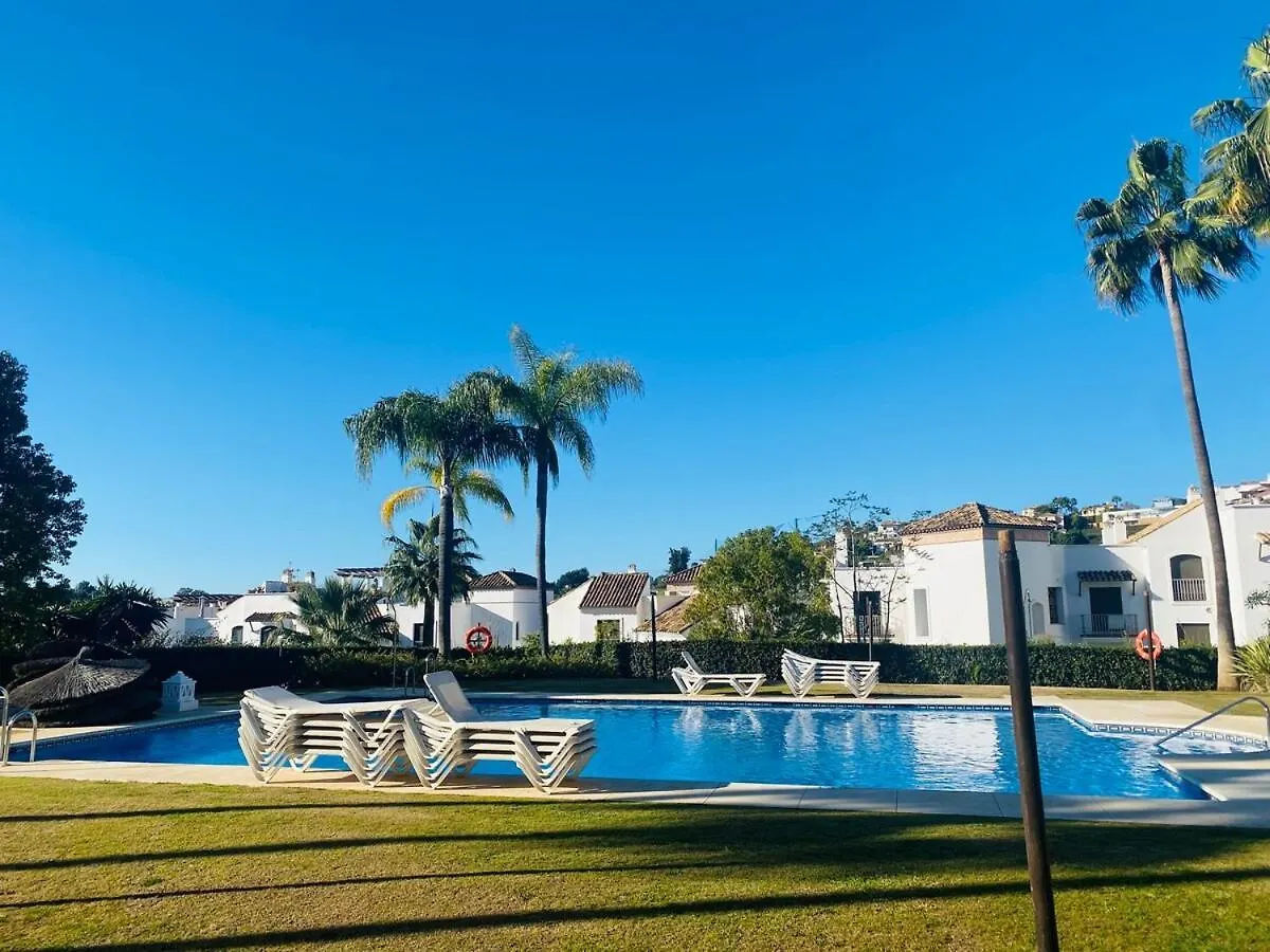 Los Arqueros Apartment With Golf Views Benahavis